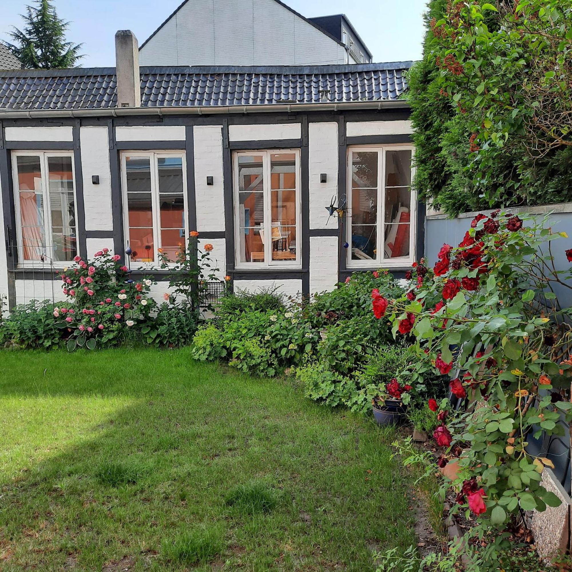 Apartmenthaus Lorbach Золинген Экстерьер фото